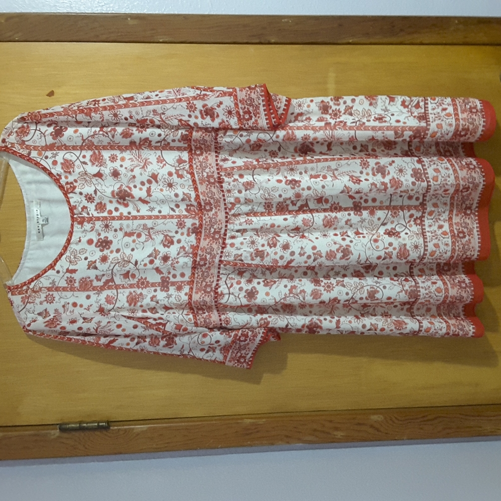 Max Studio Ivory/Red Shadow Dress Long Sleeve